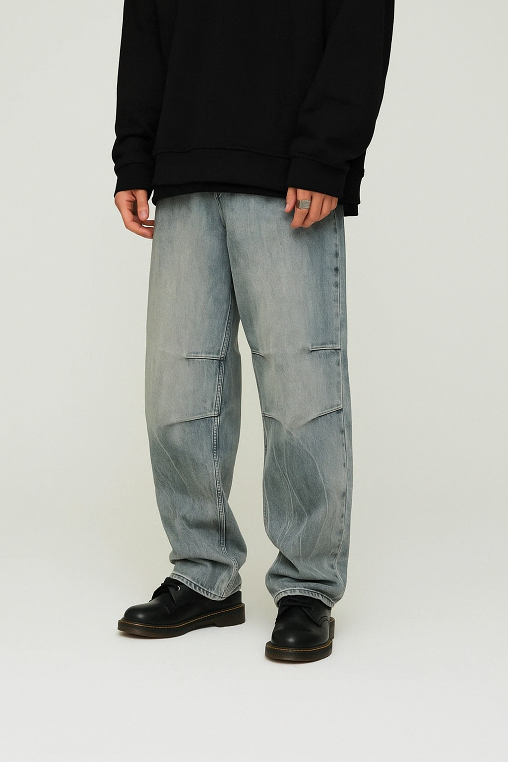 Light Grey Baggy Pleated Jeans – Oversized Streetwear Denim