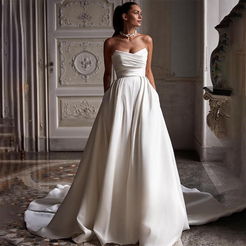 Elegant White Satin Tube Top Dress – Chic Four Seasons Style