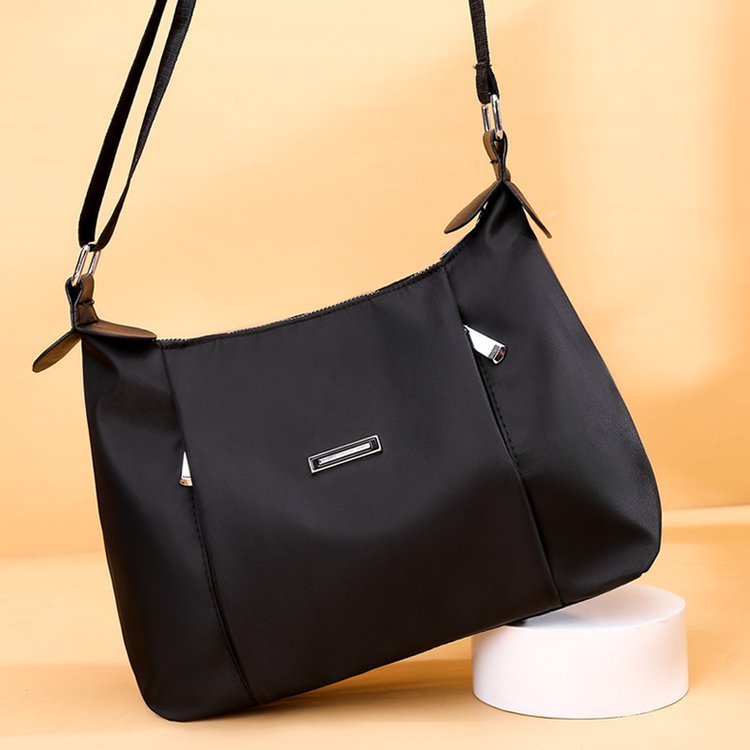 "Sleek & Stylish Shoulder Bag – Your Go-To Daily Essential!"